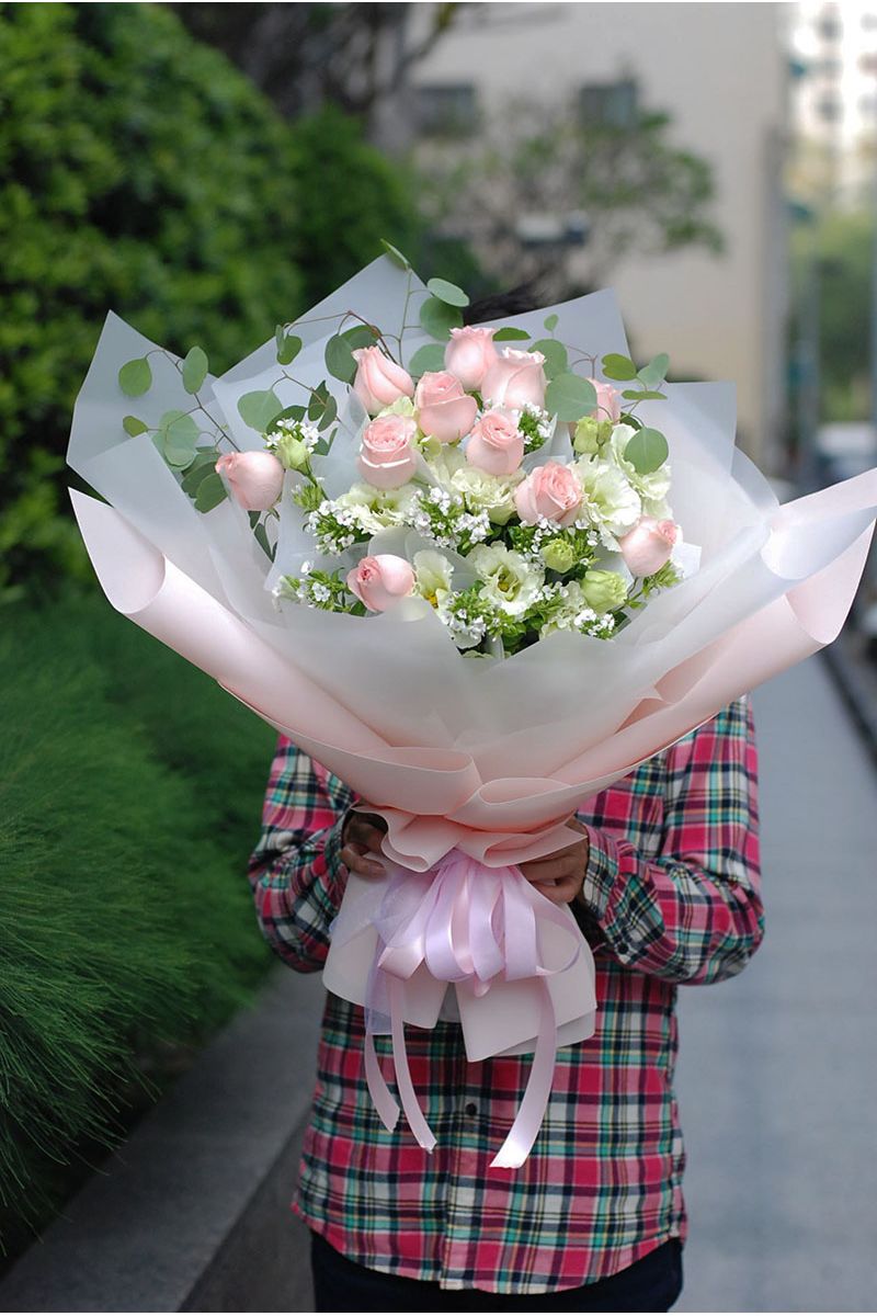 七朵台灣粉玫瑰-溫馨情人節